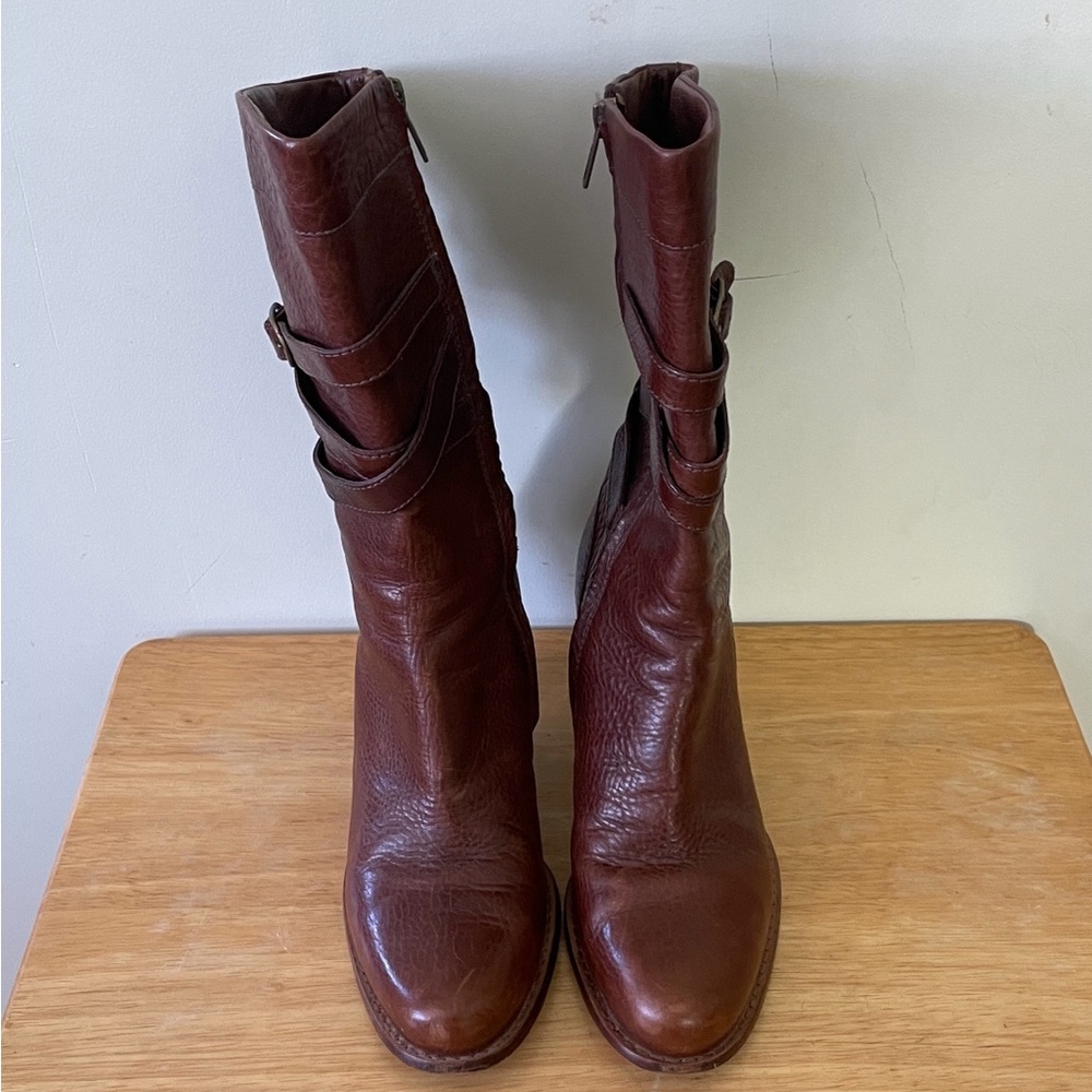 UGG Women's Chestnut Brown Pebbled Leather Heeled Boots, Size 8 - Picture 6 of 14